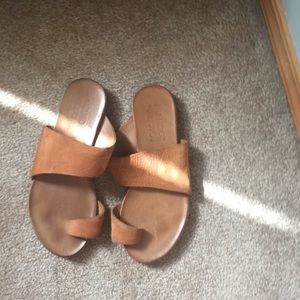 Mizmooz Nuovo 💯 Leather sz37 m